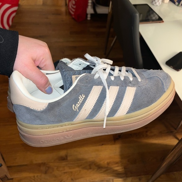 Adidas sneakers - Picture 1 of 2